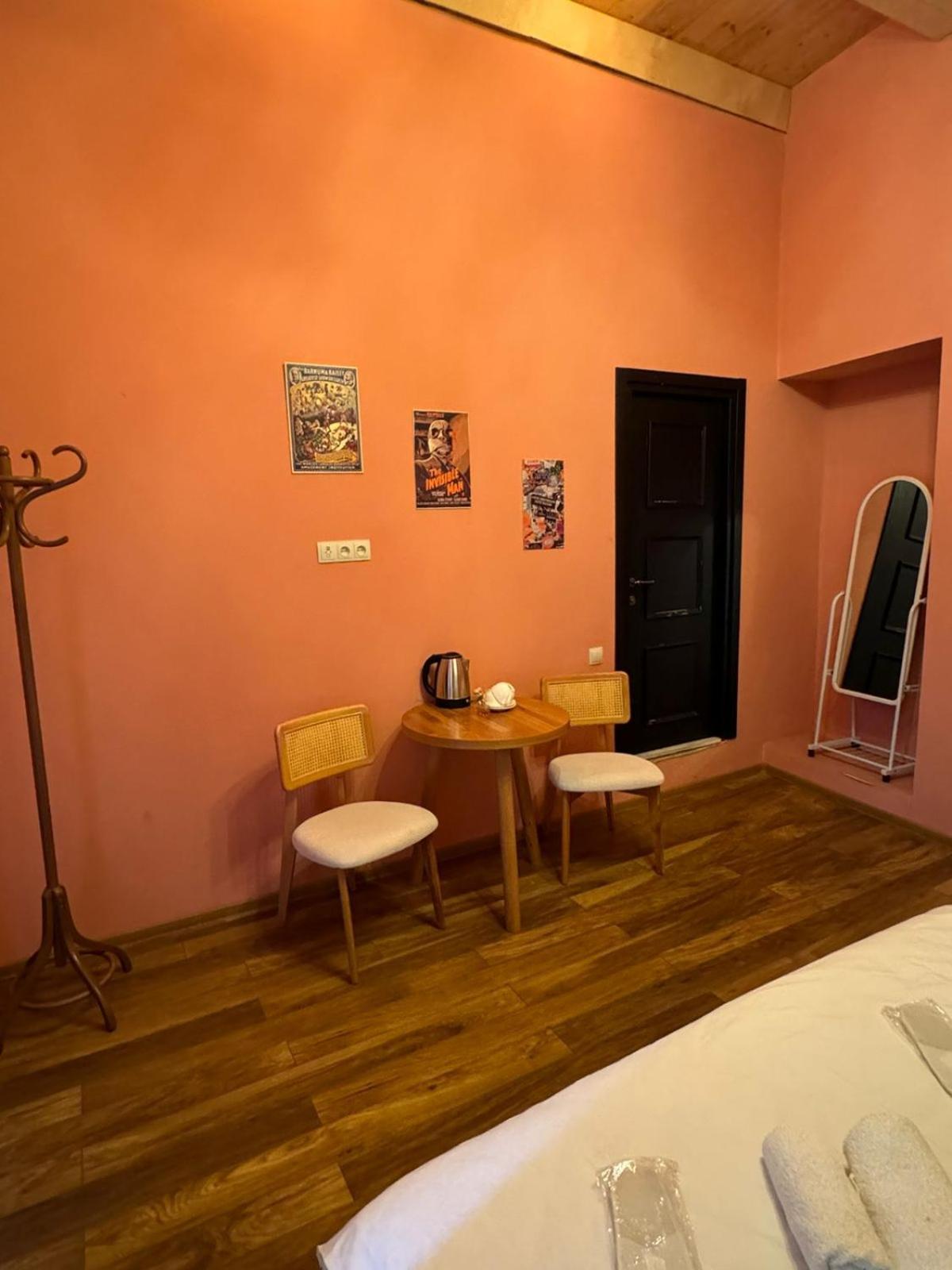 Vintage Room Tbilisi Luaran gambar