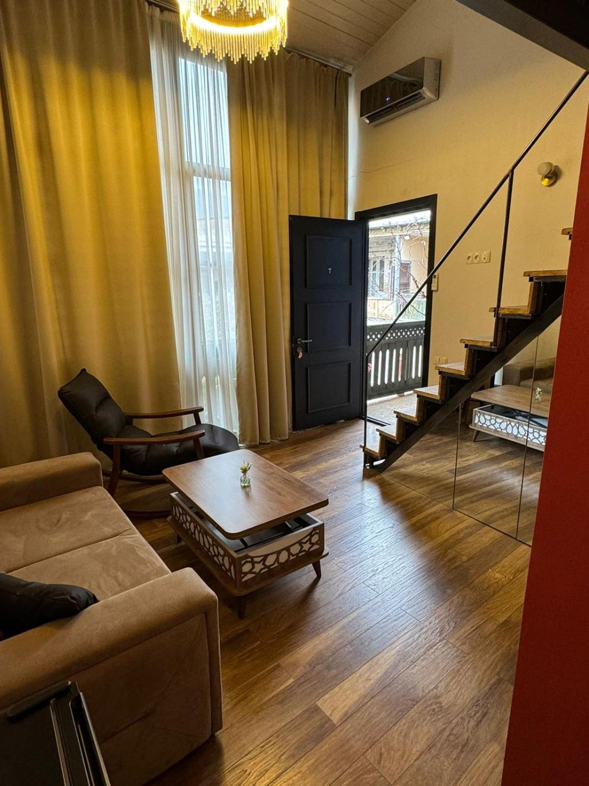 Vintage Room Tbilisi Luaran gambar